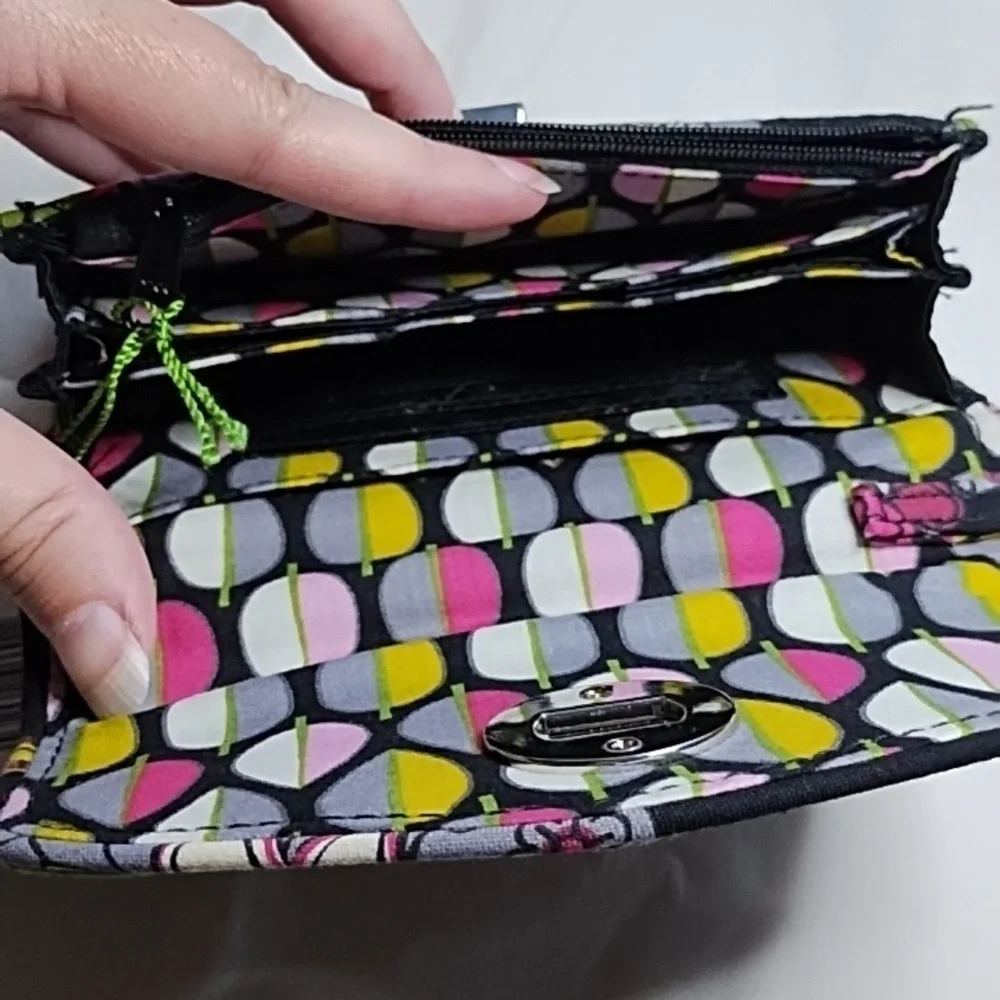 Vera Bradley Your Turn Smartphone Wristlet Moon Blooms